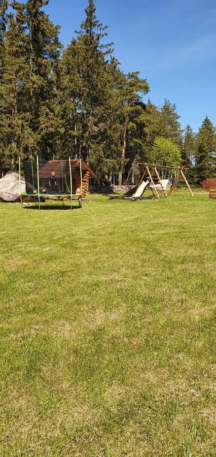 Hiievalja Maenniste Holiday Home מראה חיצוני תמונה